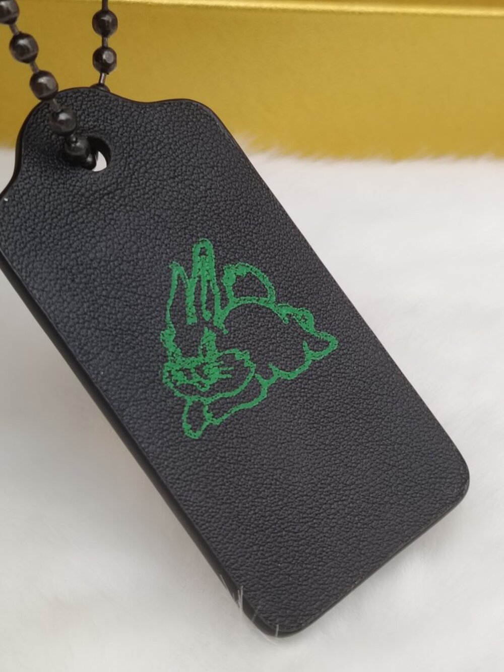 Coach tag - Picture 2 of 5